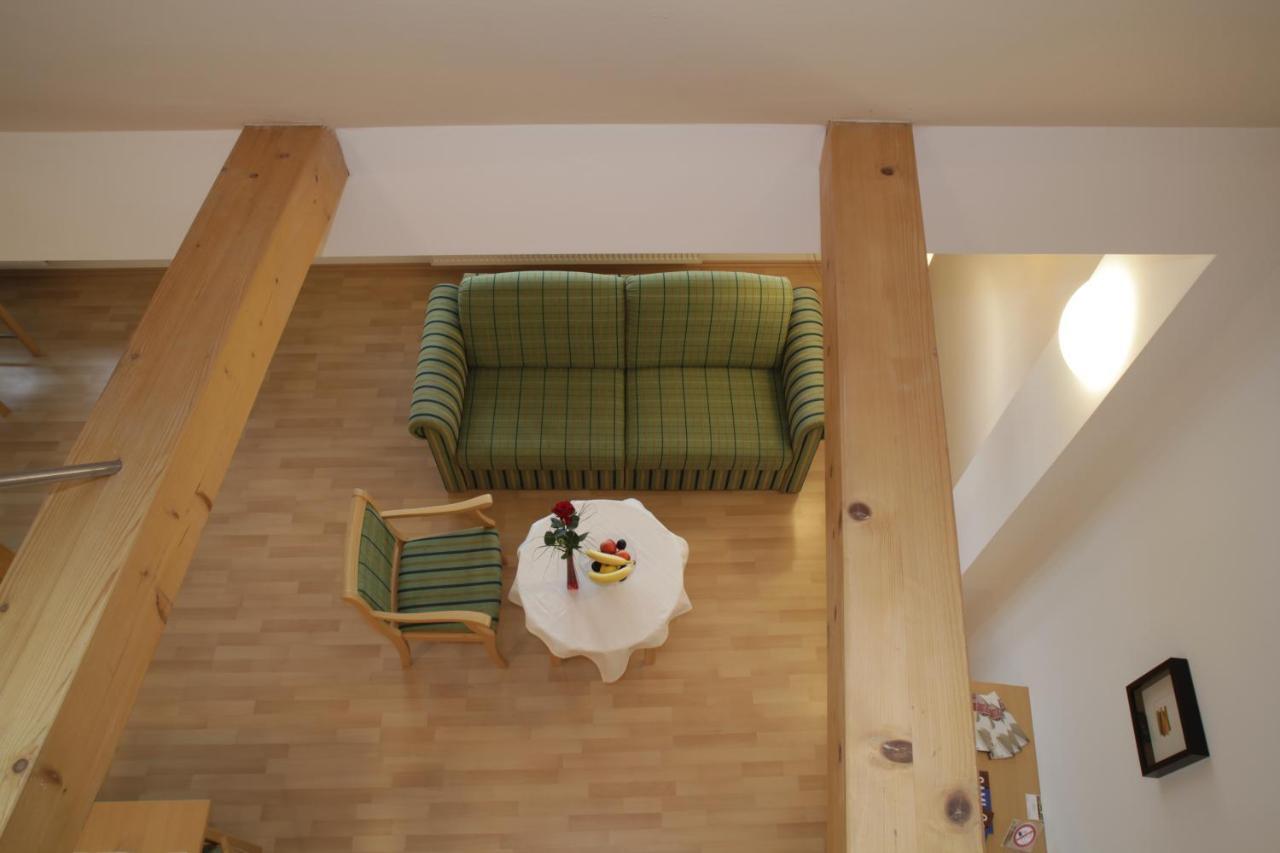 Raiffeisenhof Appartements Ehrenhausen Ngoại thất bức ảnh